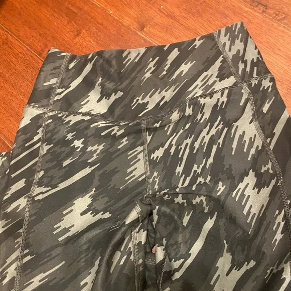 Nike Dri-fit leggings - Picture 4 of 6